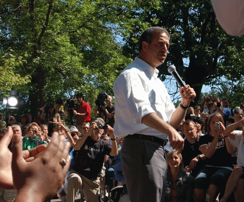 WI: Sen. Feingold speaks in support of Barack Obama in Eau Claire, August 24, 2008, From ImagesAttr