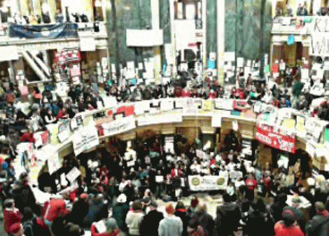 Screen shot of the Ustream feed from the Madison capitol on Sunday at 5:20 PM CT, From ImagesAttr