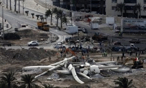 Bahrain destroys the Pearl Monument while UN looks the other way.