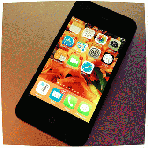 Iphone 4, From ImagesAttr