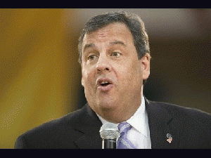 Chris Christie .Bridgegate. report clears governor A review by lawyers hired by the New Jersey governor concludes he didn't know about lane closures to the George Washington Bridge, but that some aides did., From ImagesAttr