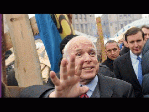 John McCain addresses Ukrainian protesters in Kiev