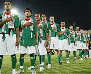 group photo of the 2013 Palestine National Team. It was taken on February 21, 2013. anantasports.com.