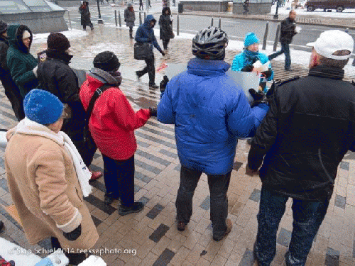 Sheila Parks reading her open letter to Prime Minister Abe of Japan., From ImagesAttr