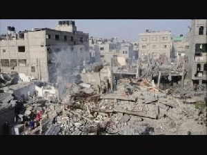 Airstrike hits UN school in Gaza, 10 dead, From ImagesAttr