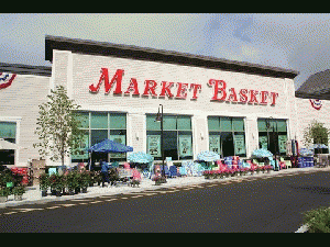 Market Basket new shopping plaza with Market Basket new shopping plaza with