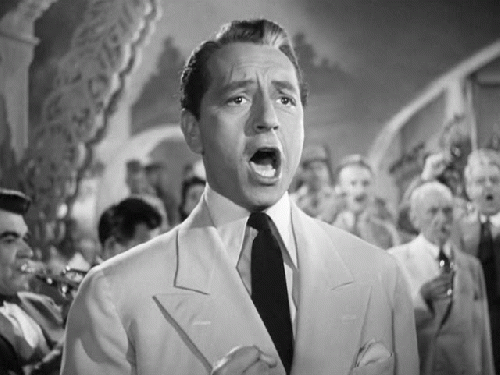 Casablanca, Victo Laszlo singing Le Marseillaise