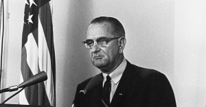 President Lyndon Johnson announces President Lyndon Johnson announces