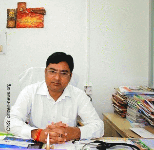 Dr Surya Kant, Head, Pulmonary Medicine, KGMU, From ImagesAttr