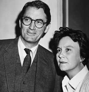 A younger Harper Lee with Gregory Peck