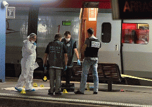 Americans Foil Gunman on Train