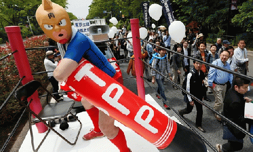 Workers around the world have demonstrated om protest against the Trans-Pacific Partnership (TPP). Workers around the world have demonstrated om protest against the Trans-Pacific Partnership (TPP).