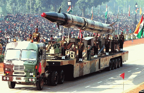 Pakistan and India Nuclear Warheads