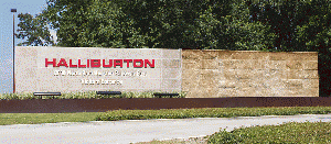 Halliburton North Belt Sign 05 - West Side, From WikimediaPhotos