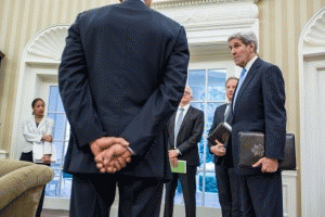 President Barack Obama talks with advisers, including National Security Advisor Susan E. Rice and Secretary of State John Kerry, Nov. 9, 2015., From ImagesAttr