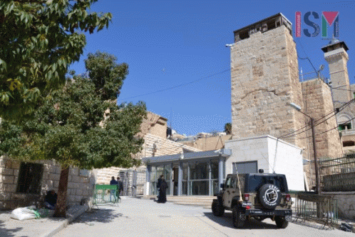 The new checkpoint at the al-Ibrahimi mosque, From ImagesAttr