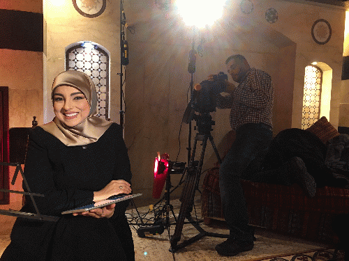 Zeinab al Saffar Iraqi Thinker and Journalist, From ImagesAttr