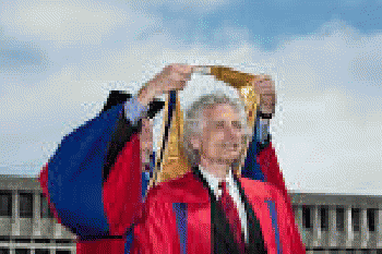 Steven Pinker | The degree of Doctor of Science, honoris cau. | Flickr1024 Ã-- 683 - 208k - jpg, From GoogleImages