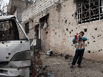 L'omnipresent guerra AFP PHOTO / ABDULMONAM EASSA SYRIA-CONFLICT, From FlickrPhotos