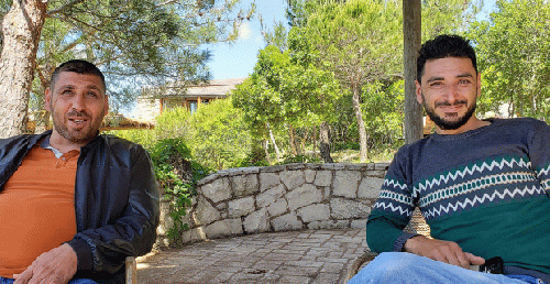 Wounded Syrian soldiers, Talib Mu'alla (left) & Inad Ahmed (right)