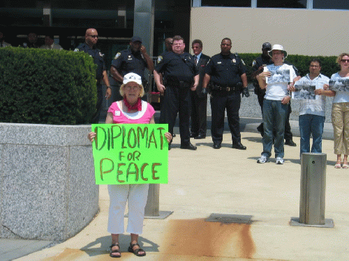 Ann Wright demonstrates outside the US State Department, where she herself has served as a diplomat for 16 years.