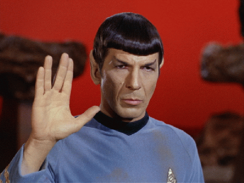 Spock Mind the Gap Vulcan hand sign