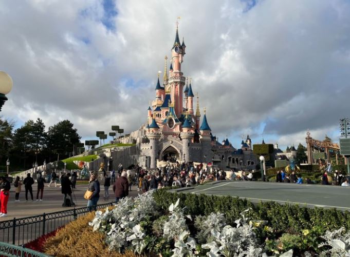 Le ChÃ¢teau de la Belle au Bois Dormant, From Uploaded