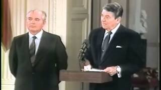 Ronald Reagan and Mikhail Gorbachev at the INF Treaty Signing